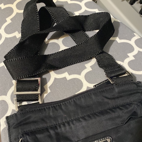 Prada vintage nylon crossbody bag - unisex - Picture 9 of 10